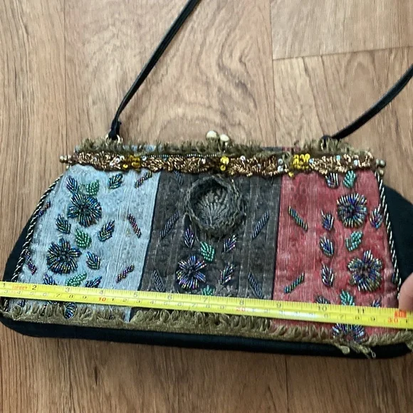 Mary Frances Vintage Purse - Picture 6 of 9